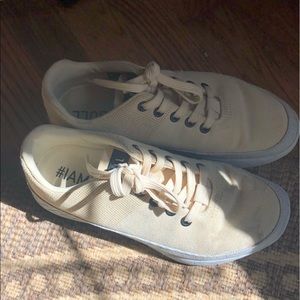 No Bull Canvas Trainers Size 7